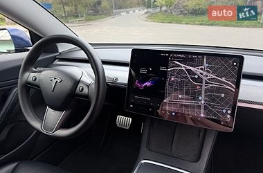 Седан Tesla Model 3 2021 в Києві