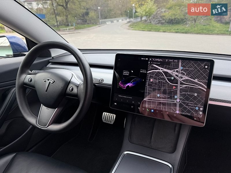 Седан Tesla Model 3 2021 в Києві