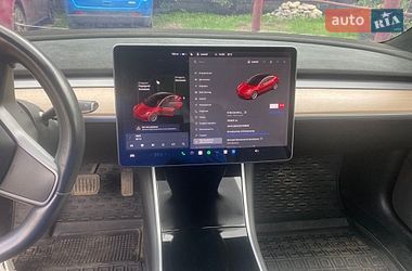 Седан Tesla Model 3 2018 в Харкові