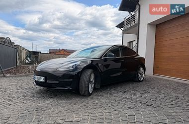 Седан Tesla Model 3 2019 в Тернополе