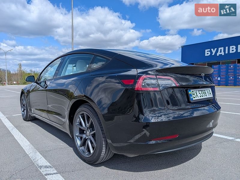 Седан Tesla Model 3 2022 в Каменец-Подольском
