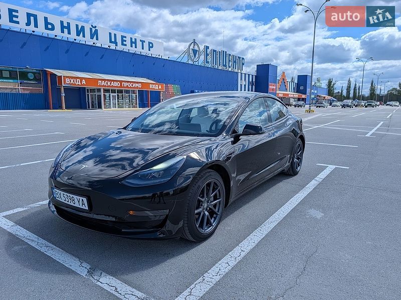 Седан Tesla Model 3 2022 в Каменец-Подольском