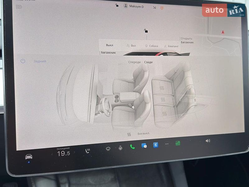 Седан Tesla Model 3 2023 в Чернівцях