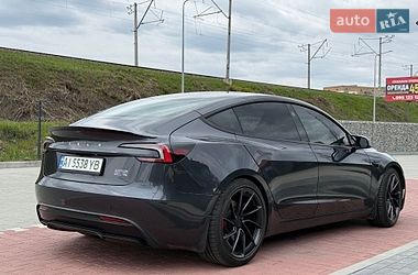 Седан Tesla Model 3 2024 в Ірпені