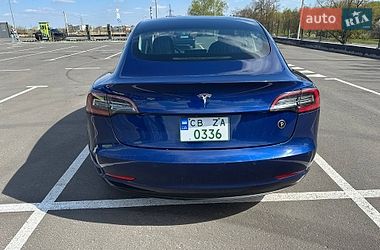 Седан Tesla Model 3 2020 в Чернигове