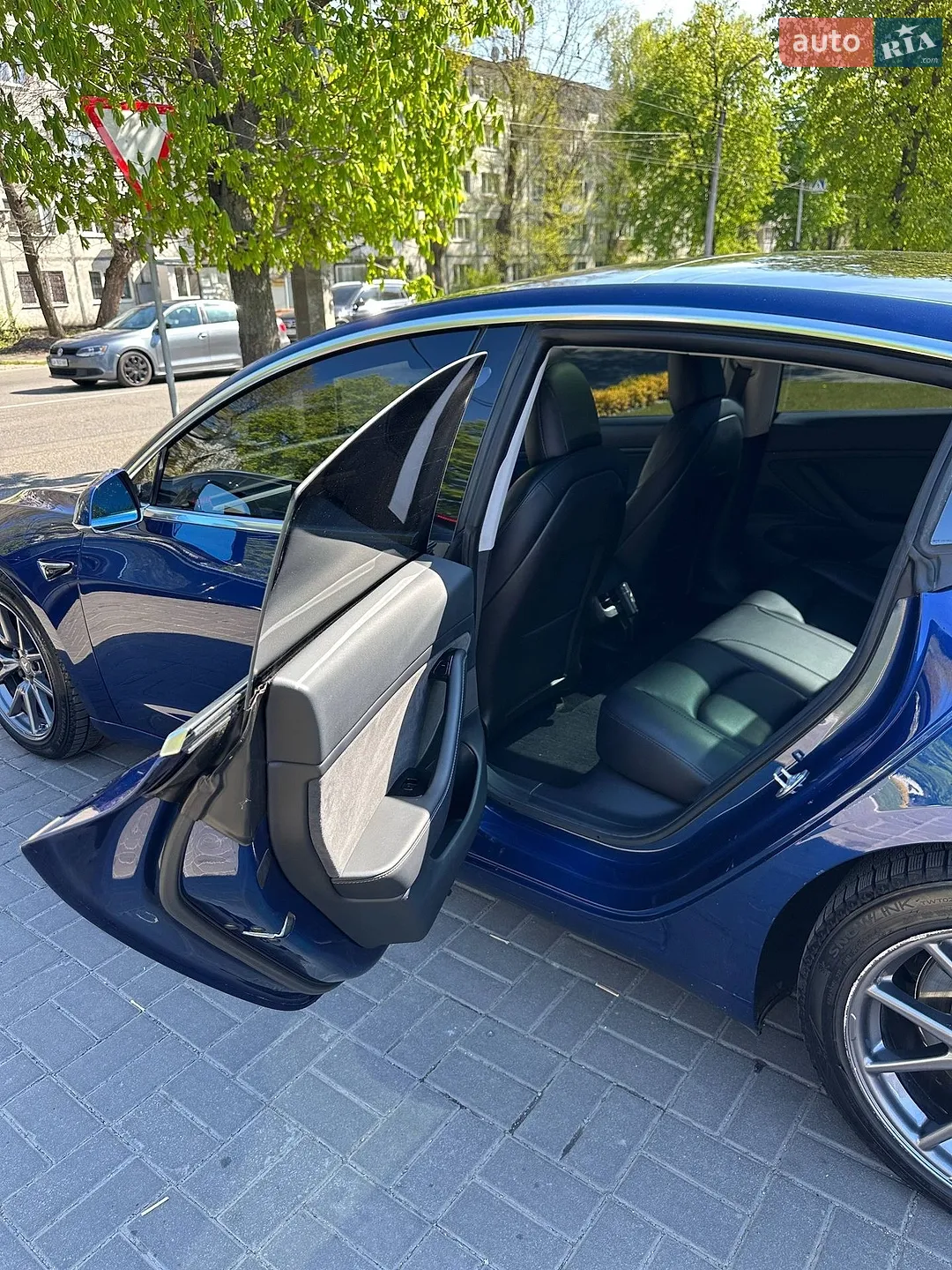 2020 Tesla Model 3 - мініатюра 19
