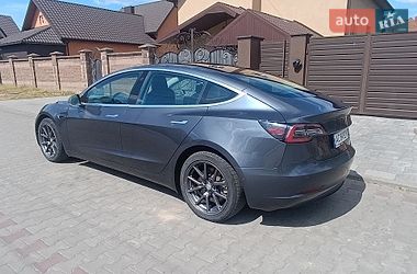 Седан Tesla Model 3 2018 в Луцке