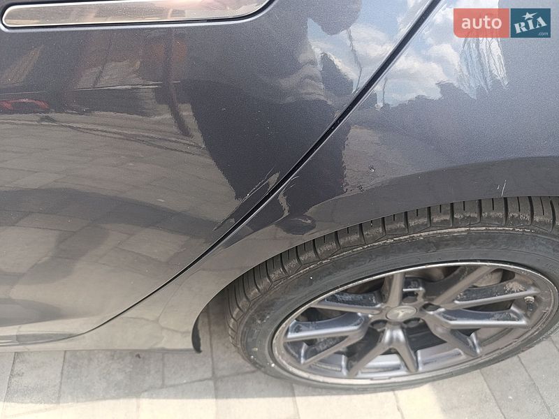 Седан Tesla Model 3 2018 в Луцке