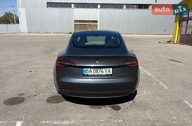 Седан Tesla Model 3 2022 в Кропивницком