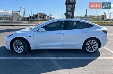 Седан Tesla Model 3 2019 в Луцьку