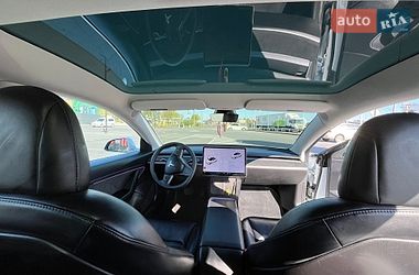 Седан Tesla Model 3 2019 в Луцьку