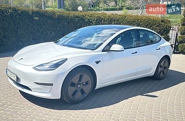 Седан Tesla Model 3 2021 в Львове