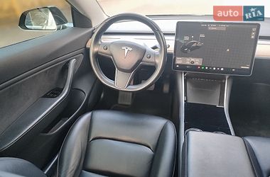 Седан Tesla Model 3 2018 в Киеве