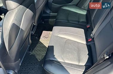 Седан Tesla Model 3 2023 в Калуше