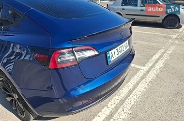 Седан Tesla Model 3 2019 в Киеве