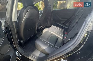 Седан Tesla Model 3 2023 в Львові