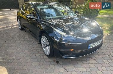 Седан Tesla Model 3 2023 в Львові