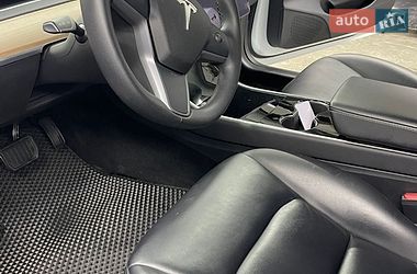 Седан Tesla Model 3 2019 в Одессе