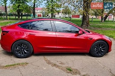 Седан Tesla Model 3 2022 в Черкассах