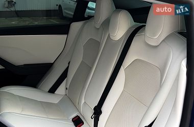 Седан Tesla Model 3 2025 в Києві