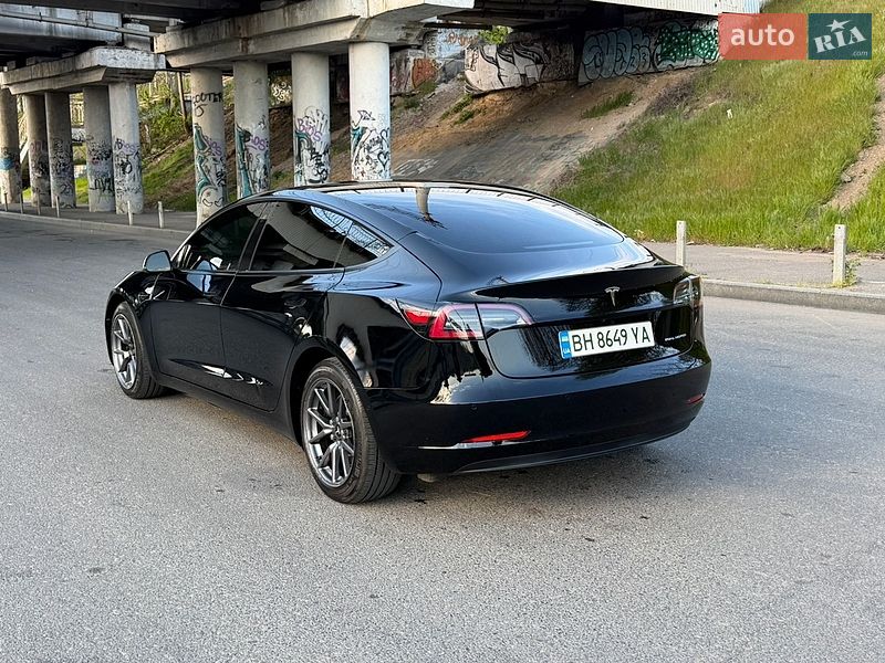 Седан Tesla Model 3 2020 в Одессе