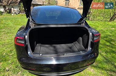 Седан Tesla Model 3 2018 в Бердичеве