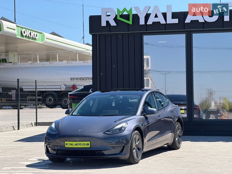 Tesla Model 3 2023
