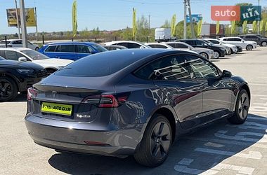 Седан Tesla Model 3 2023 в Львове