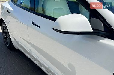 Седан Tesla Model 3 2023 в Днепре