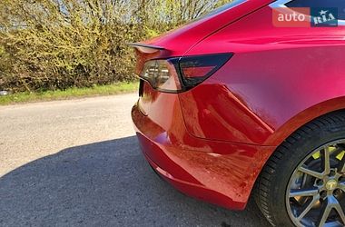 Седан Tesla Model 3 2018 в Тернополі