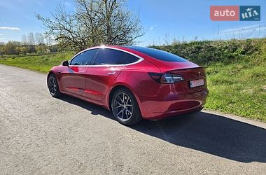 Седан Tesla Model 3 2018 в Тернополі