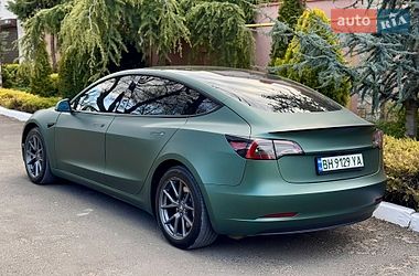 Седан Tesla Model 3 2023 в Одессе