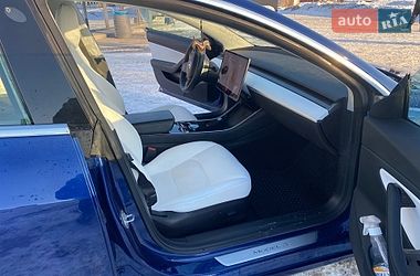 Седан Tesla Model 3 2019 в Житомире
