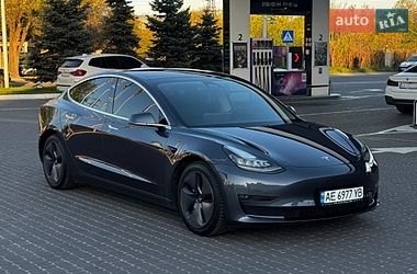 Седан Tesla Model 3 2020 в Днепре