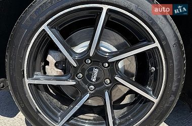 Седан Tesla Model 3 2018 в Киеве