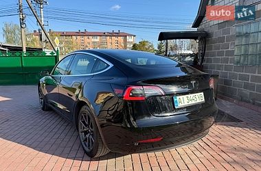 Седан Tesla Model 3 2019 в Києві