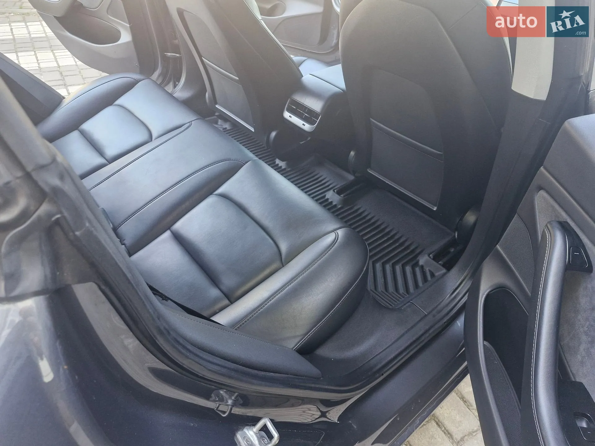2019 Tesla Model 3 - мініатюра 24