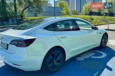 Седан Tesla Model 3 2019 в Києві