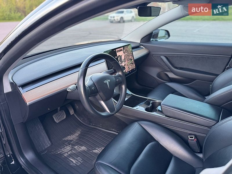 Седан Tesla Model 3 2019 в Днепре