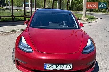 Седан Tesla Model 3 2017 в Луцьку