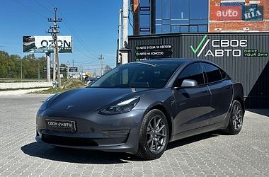 Седан Tesla Model 3 2022 в Львове