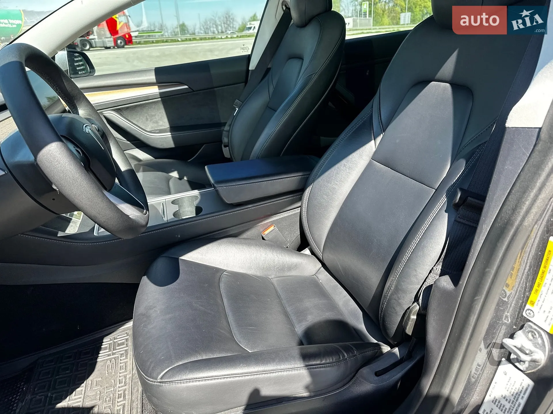 2022 Tesla Model 3 - мініатюра 25