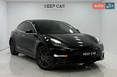 Седан Tesla Model 3 2019 в Одесі