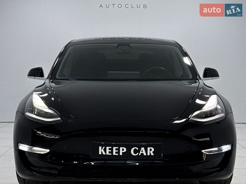 Седан Tesla Model 3 2019 в Одесі