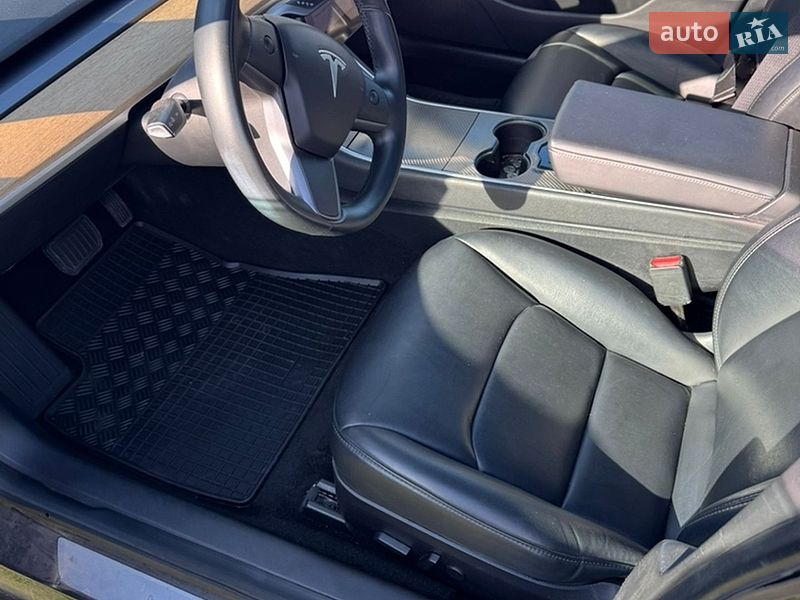 Седан Tesla Model 3 2019 в Ковеле