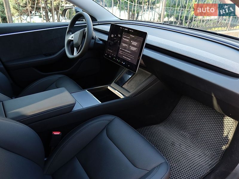 Седан Tesla Model 3 2024 в Львове фото 7 Седан Tesla Model 3 2024 в Львове