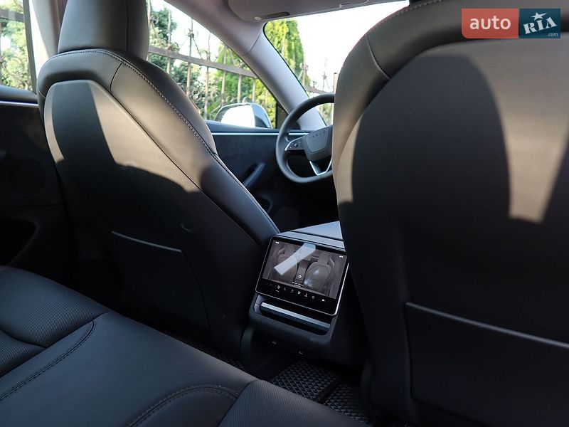 Седан Tesla Model 3 2024 в Львове фото 8 Седан Tesla Model 3 2024 в Львове