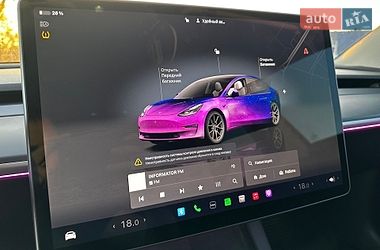 Седан Tesla Model 3 2022 в Дніпрі