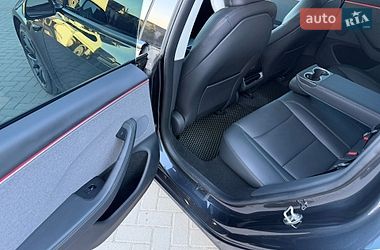 Седан Tesla Model 3 2024 в Золочеве