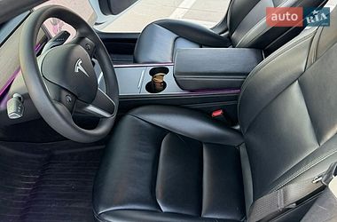 Седан Tesla Model 3 2021 в Киеве
